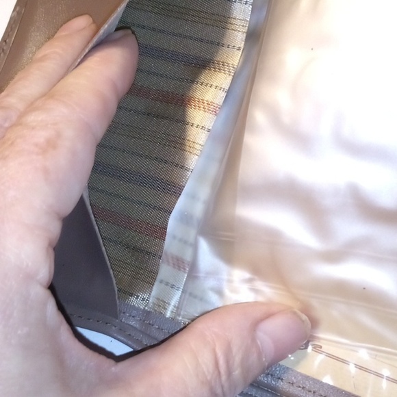 John Weitz LT Brown Checkbook Wallet - Picture 12 of 16